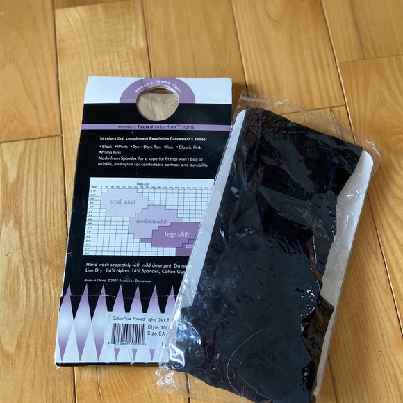 4 Leotards and 2 Tights and 2 skirts bundle - Picture 15 of 16